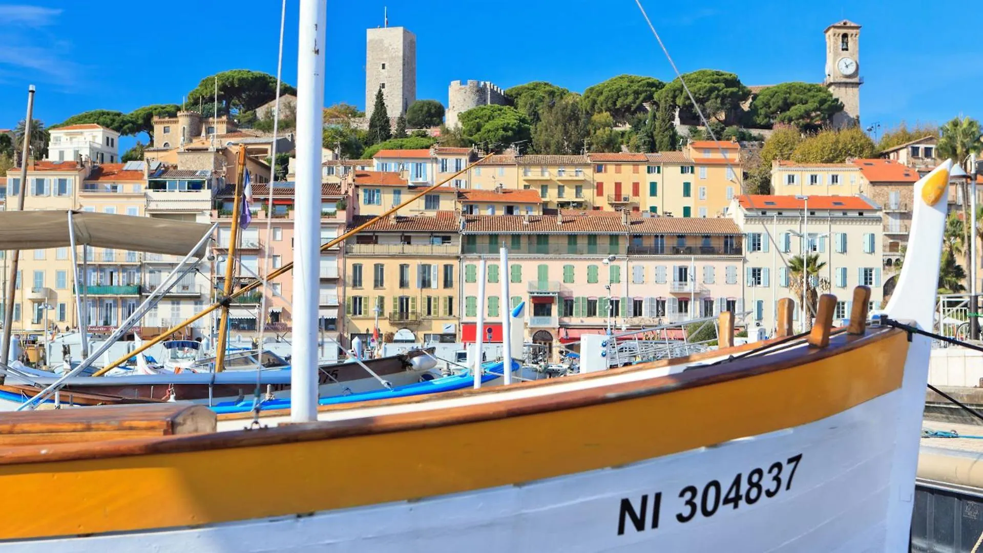 Residence Aout 12 Cannes France